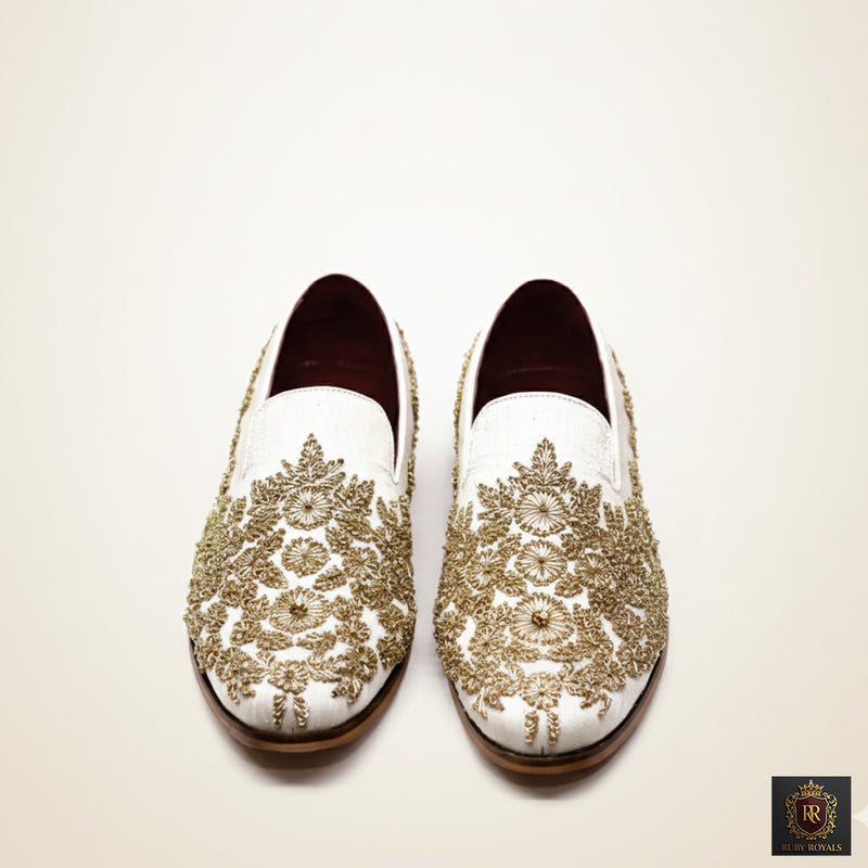 Majestic Ornate – Ivory Suede Maharaja Crest | Ruby Royals