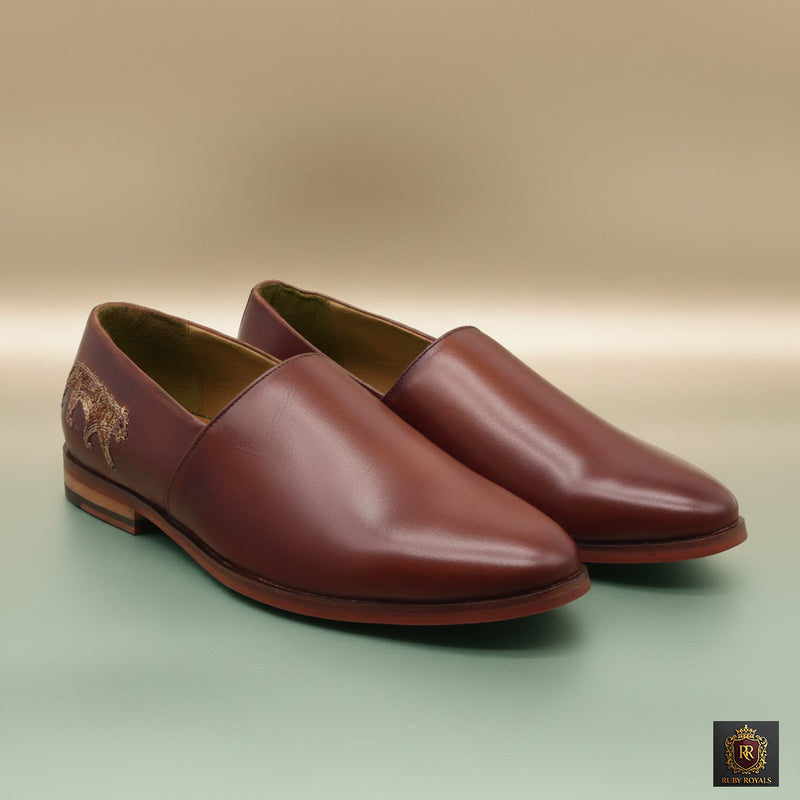 Majestic Ornate – Cherry Brown Lion Mess Pad | Ruby Royals